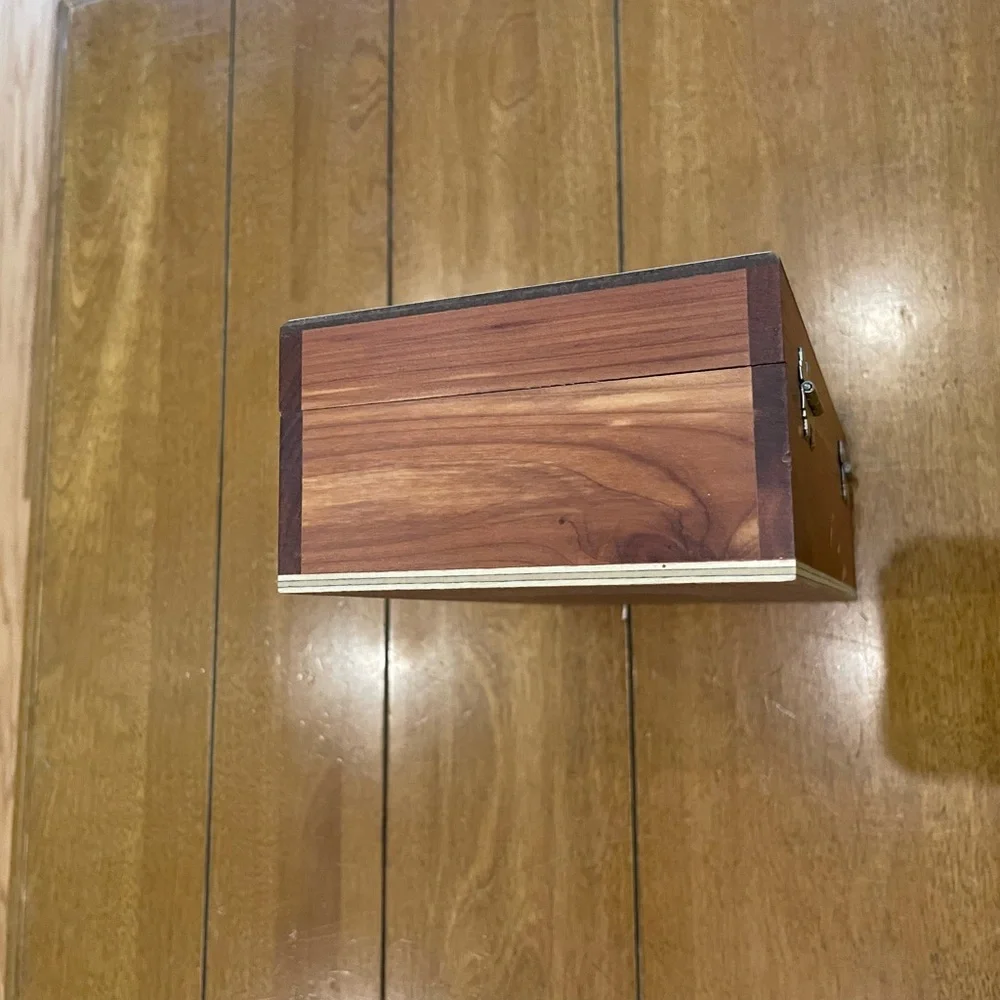 N/A this wooden